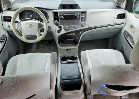 2012 Toyota Sienna Le z USA, uszkodzony, nr VIN 5TDKK3DC9CS186857